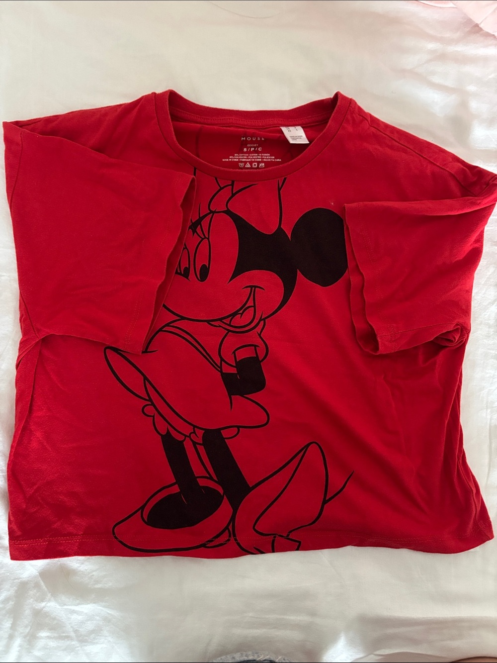 (5/15$) Women’s Red Minnie Mouse Graphic Crop top